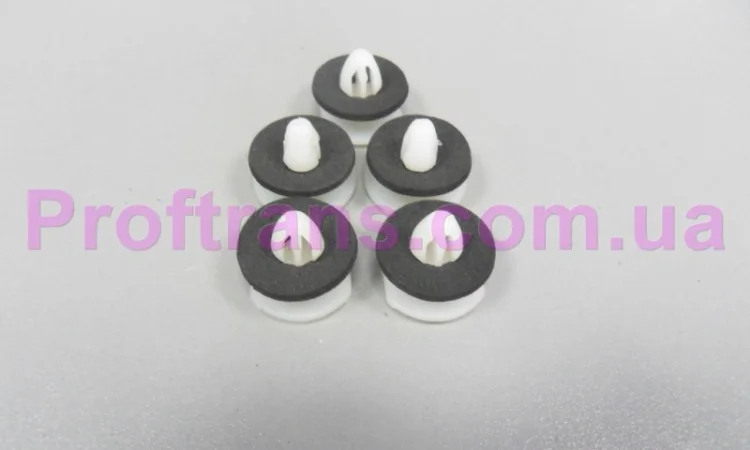 504101707 Клипса крепления внешней обшивки IVECO DAILY 00-14 Ивеко Дейли ROM C60352 - фото № 1