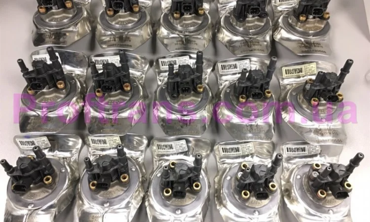 Модуль дозировки форсунка AdBlue эдблю Renault Kerax 0444023017, 0444023008, 0444023009 - фото № 2