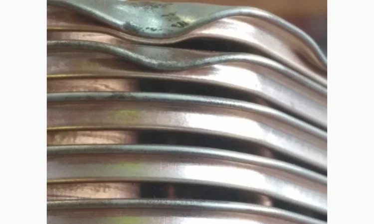 Масляный радиатор Febi 44425, Масляный радиатор 51056010179 Man TGL/TGM - фото № 9