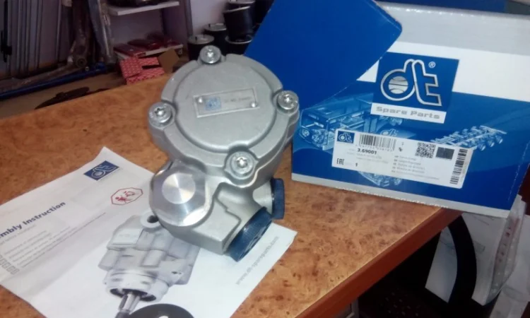 81.47101.6136 Насос Гур Man Tga, Tgs, Tgx, Neoplan Cityliner - фото № 1