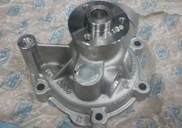 Насос водяной Deutz BF4M1012/1013, насос водяной Atlas 1404/1504 - фото № 6