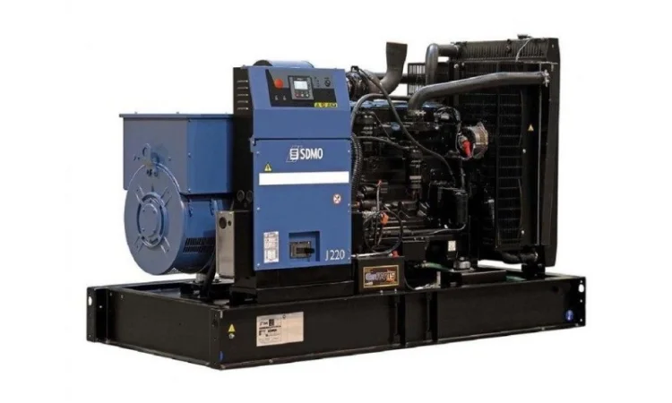 Радиатор двигателя дизель-генератора SDMO J220 - фото № 2