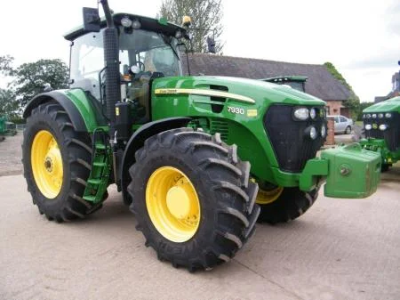 Радиатор водяной для трактора DEUTZ - FAHR 7 серия - фото № 1