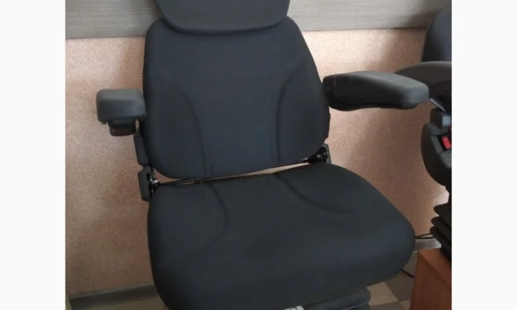 Сидіння для трактора (МТЗ, ХТЗ, John Deere, Case, Claas, New Holland) - фото № 1