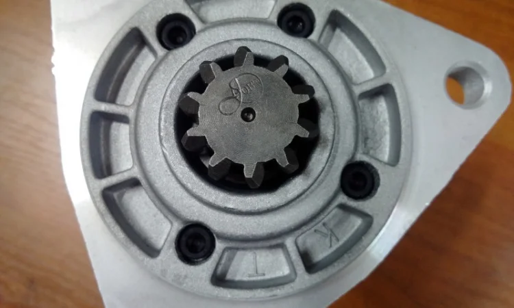 9.172.780 стартер редукторный 24В 3, 5 кВт Юбана - фото № 5