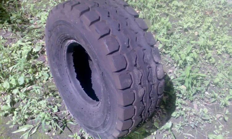 Шина 23х9-10 на погрузчики и электрокары - фото № 1