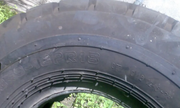 Шина 23х9-10 на погрузчики и электрокары - фото № 3