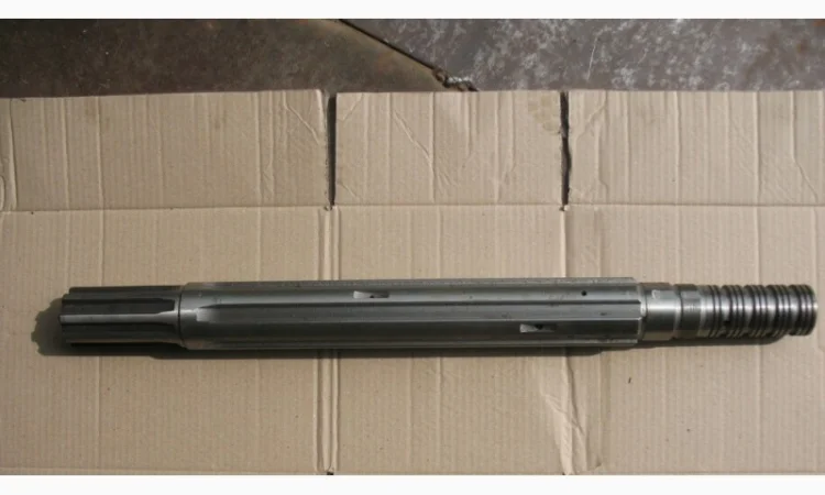 Вал вторичный Т-150 ХТЗ - фото № 1