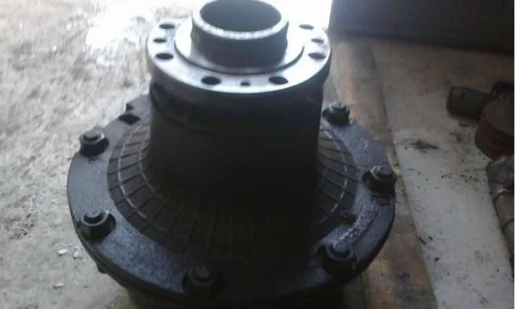 Редуктор бортовой Т-150К (151.39.011) - фото № 1