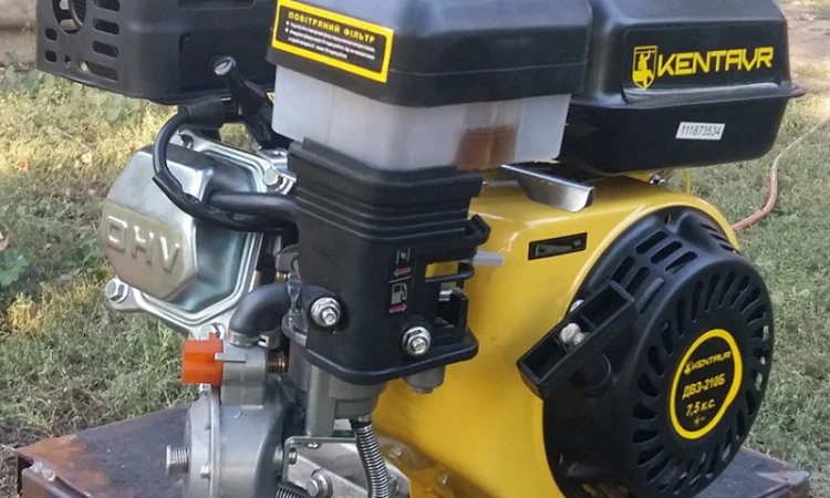 Двигатель 7.5 л.с. с центробежной муфтой сцепления Кентавр ДВЗ-210Б - фото № 1