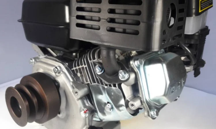 Двигатель 7.5 л.с. с центробежной муфтой сцепления Кентавр ДВЗ-210Б - фото № 2