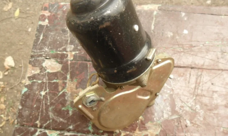 Продам новый оригинальный привод стеклоочистителя тракторов МТЗ и ЮМЗ - фото № 3