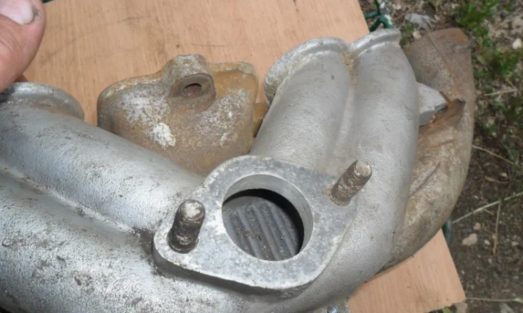 Новые оригинальные коллектора впускной и выпускной на ВОЛГУ ГАЗ "!, 2; , УАЗ - фото № 2