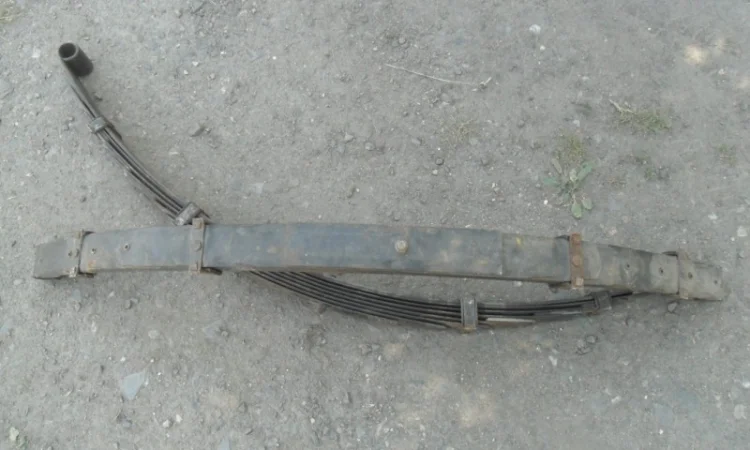 Продам пару оригинальных новых рессор РАФ - фото № 5