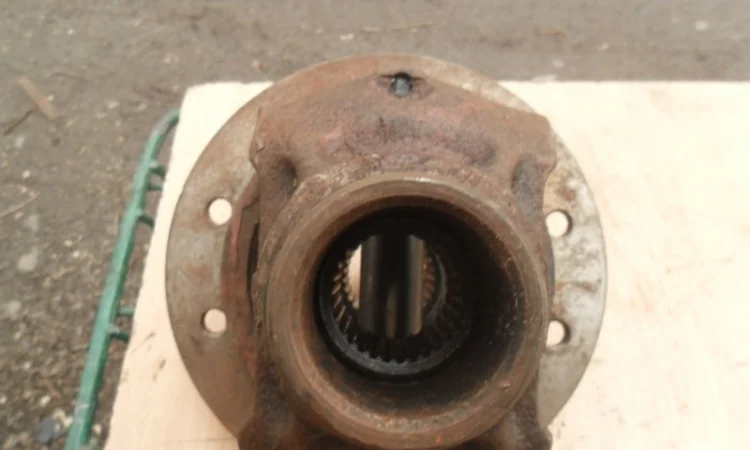 Новые оригинальные чашки заднего редуктора в сборе ВОЛГА ГАЗ 21, 24 - фото № 3