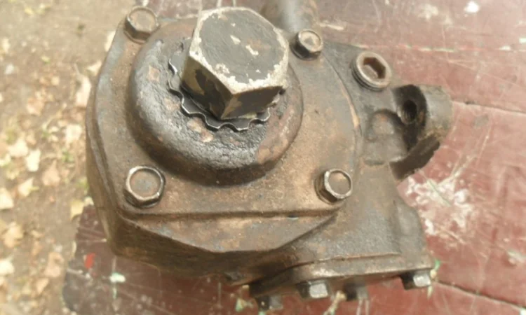 Рулевой редуктор на УАЗ - фото № 2