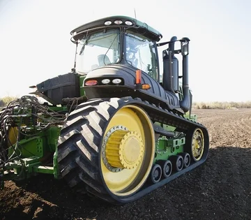 Продам резиновые гусеницы для трактора John Deere, CAT, CASE IH, AGCO - фото № 1