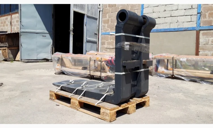 Вилы для погрузчика Komatsu FD160E, размер 200х90х1215 (16т) (пара) - фото № 2