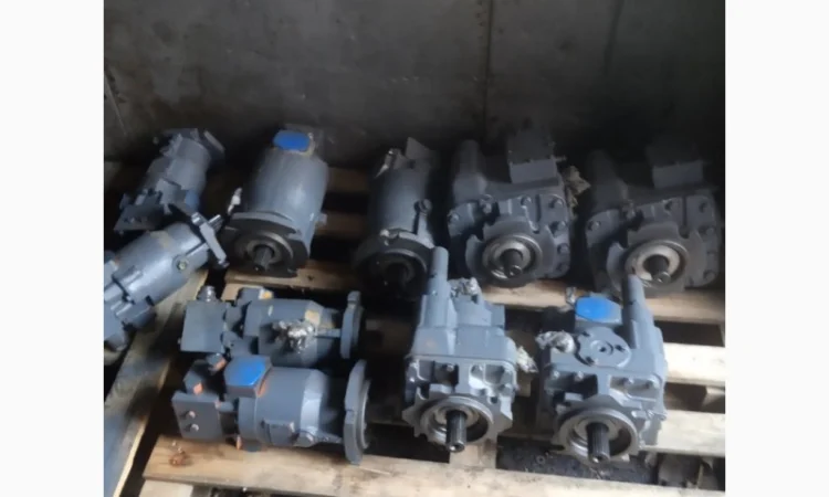 Гидромоторы, гидронасосы СМФ'20, СПВ-20, spv20, smf20 к погрузчику UNC-060 - фото № 1