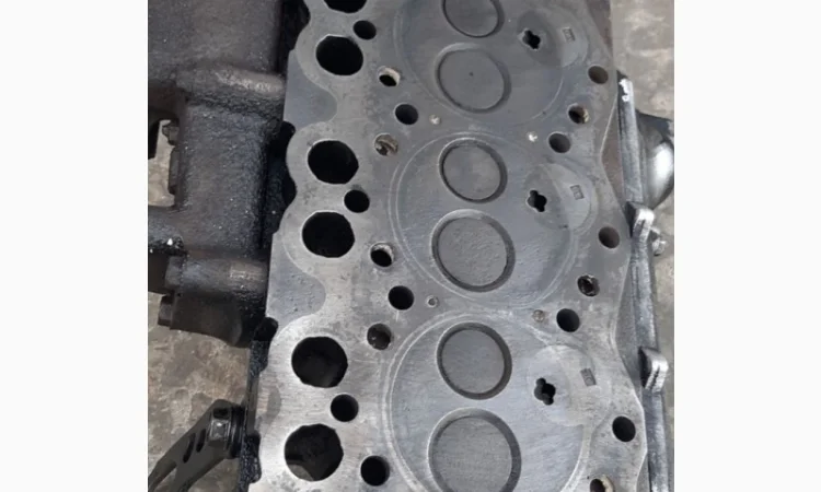 Головка блока двигателя Yanmar Tk3.66 - фото № 3