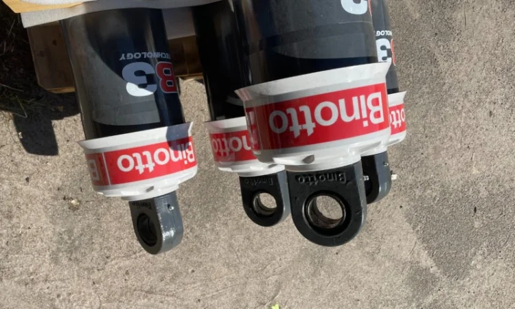 Гидроцилиндр для самосвала полуприцепа Binotto - фото № 3