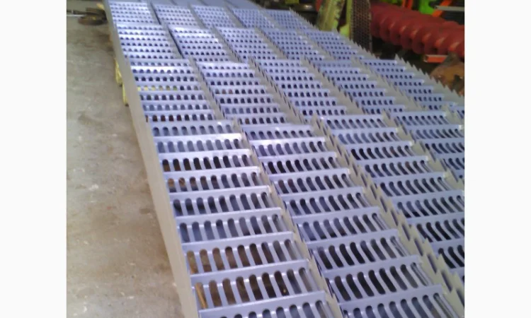 Запчасти к комбайнам Claas Lexion, Mega, Dominator - фото № 1