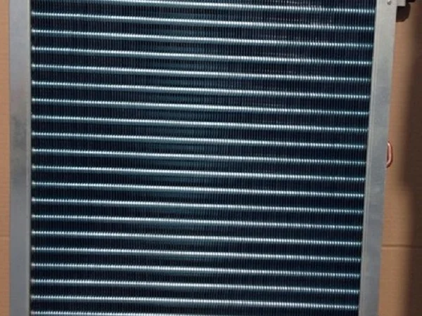 Конденсатор радиатор кондиционера комбайна Славутич Нива Лан Клаас Бизон - фото № 1