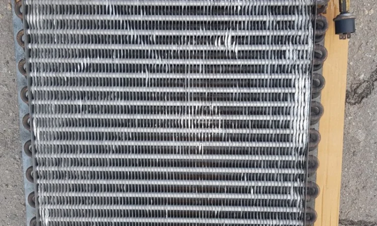 Радиатор кондиционера (б/у) на комбайн Дон, Славутич, Енисей, Палесье - фото № 2