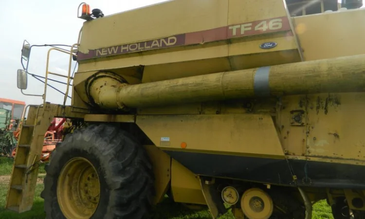 NEW HOLLAND TF46 на запчасти - фото № 2