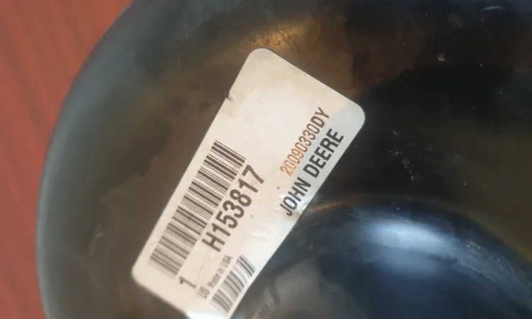 Кожух валу привода John Deere H153817 Original - фото № 3