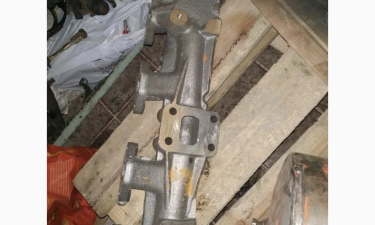 Коллектор выпускной к комбайну СК-5 НИВА каталожный номер 21-07С2 - фото № 1