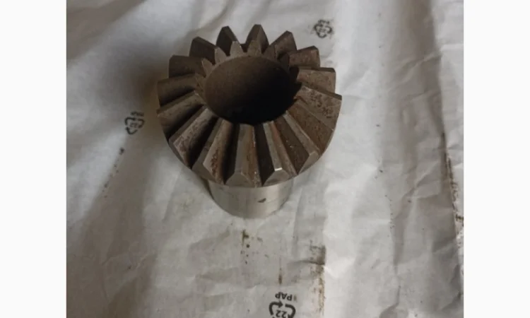 Шестерня 608528 - фото № 1