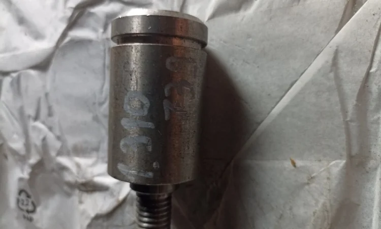 Палець регульований 1.310.739 - фото № 1