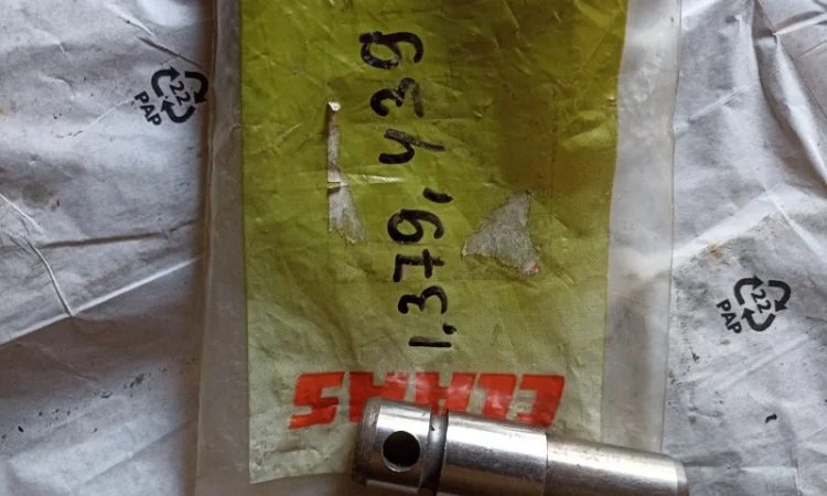 Вал 1.379.439 - фото № 1