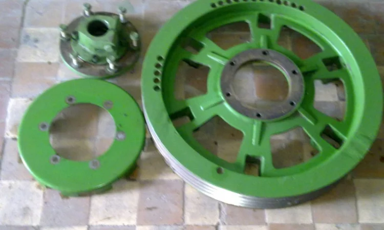 Шкивы вариаторов вымолачивающего барабана комбайна Джон Дир серии WTS и 2266 - фото № 1