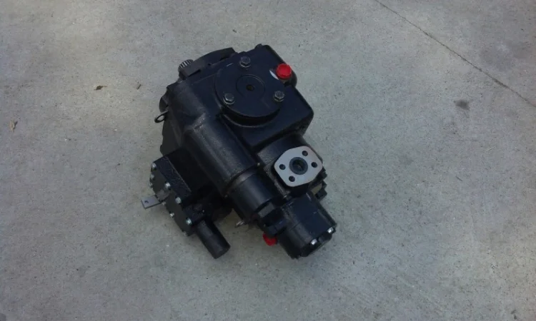 Гидростатика ГСТ-112, Гидростатическая трансмиссия ГСТ-112 - фото № 2