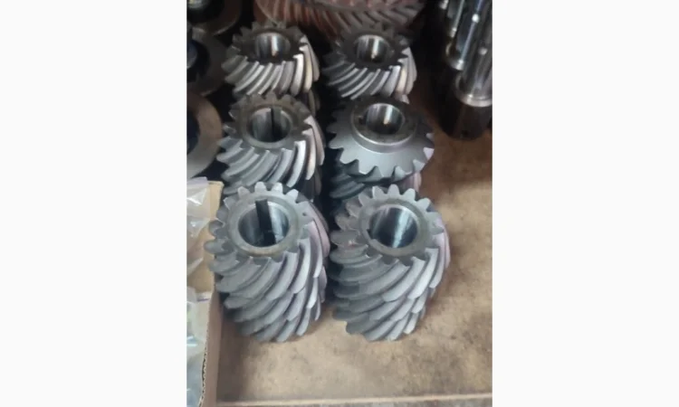 Шестерні до копачок, ролікі, транспортери, ножі, запчастини - фото № 5