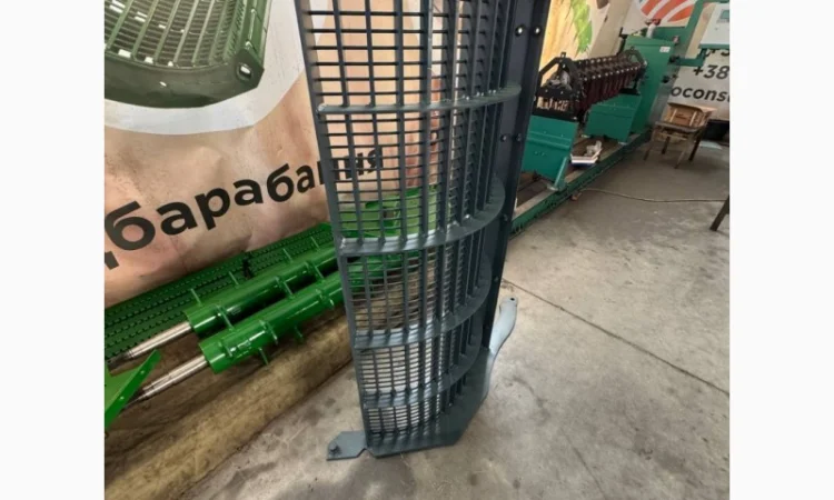 Основне зернове підбарабання до молотарки зернозбиральних комбайнів Claas Lexion 570 - фото № 2