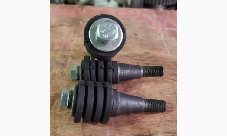 Палец Дон-1500 в сборе шкива двигателя СМД-31 31-04С18 - фото № 1