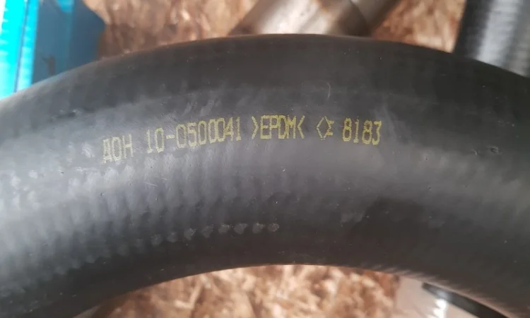 Патрубок радиатора комбайн ДОН-1500 3шт. 10.0500041/39/44 - фото № 2