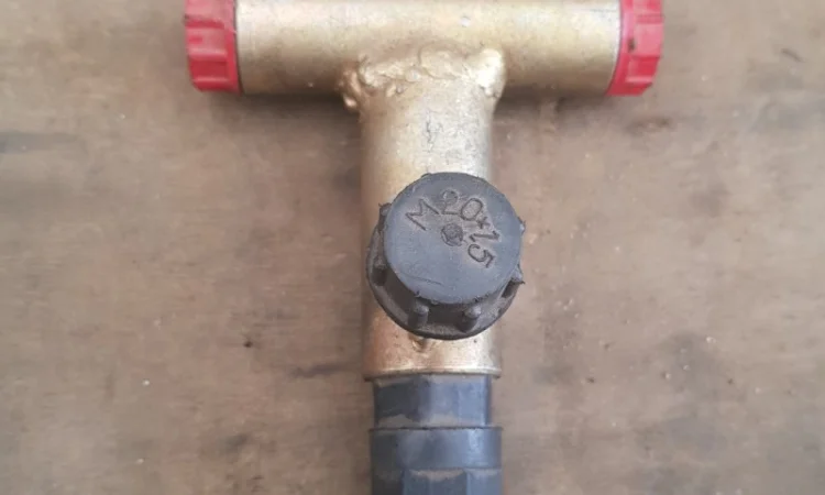 Клапан предохранительный Нива.(аналог га-33000) - фото № 1