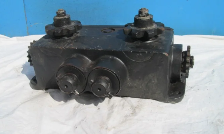 Коробки раздаточные КМС 02.010 и КМС 02.010-01 жатка кмс-6; кмс-8 - фото № 2