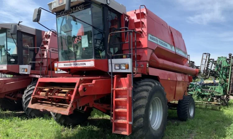 Запчасти комбайна Массей Фергюсон - фото № 1