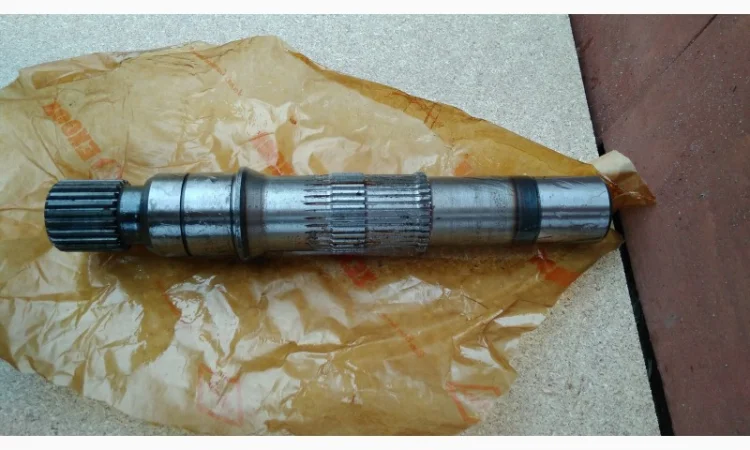 Вал гідромотора Claas Lexion 568626 - фото № 1