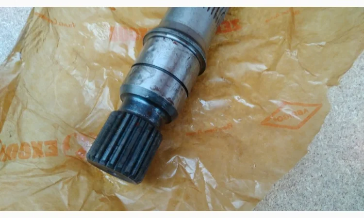 Вал гідромотора Claas Lexion 568626 - фото № 3