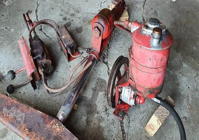 Запчастини комбайна Massey Ferguson - фото № 1