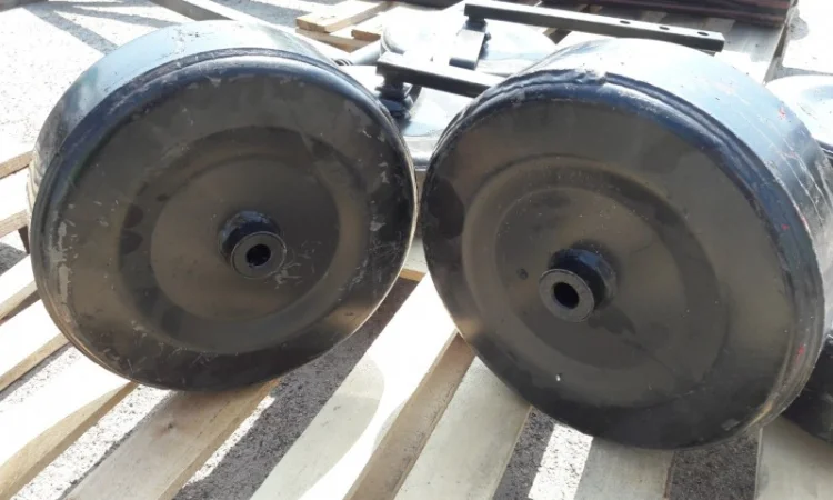 Праве Колесо для однорядної картоплекопалки - фото № 1