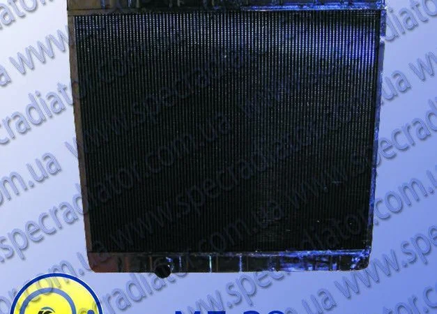 Радиатор водяного охлаждения двигателя MF 38 комбайна зерноуборочного - фото № 1