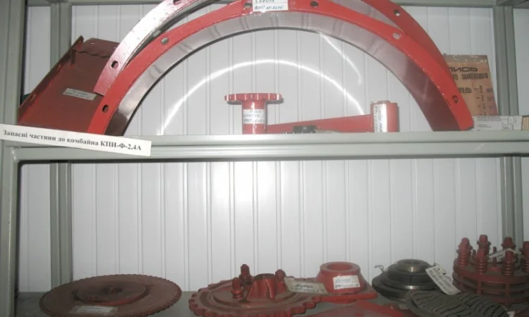 Запчасти на КПИ-2, 4, РОСЬ-2 - фото № 1