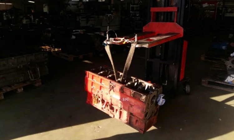 Блок цилиндров Case 2366 2388 2166 - фото № 9